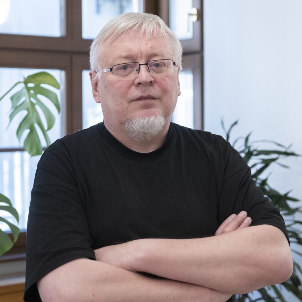 pavel_kosatik_vyrez